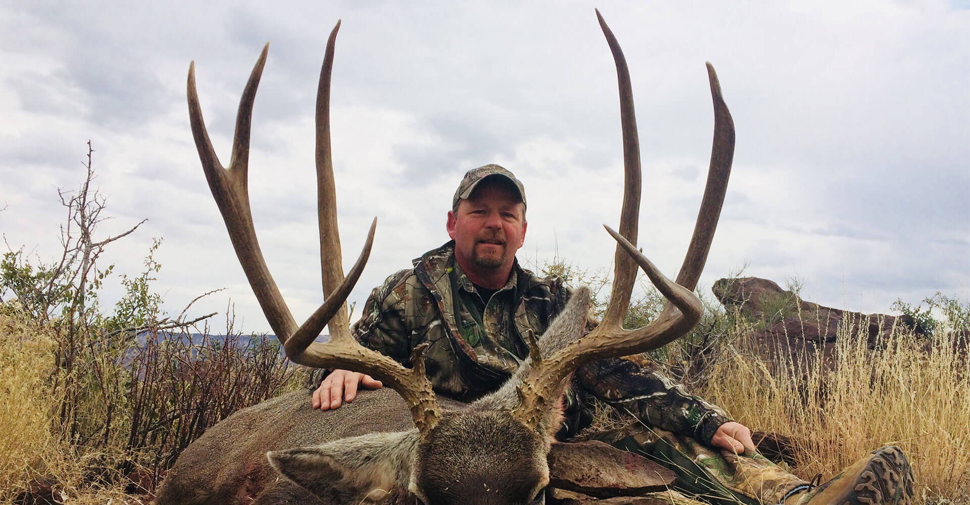 new-mexico-mule-deer-hunting.jpg